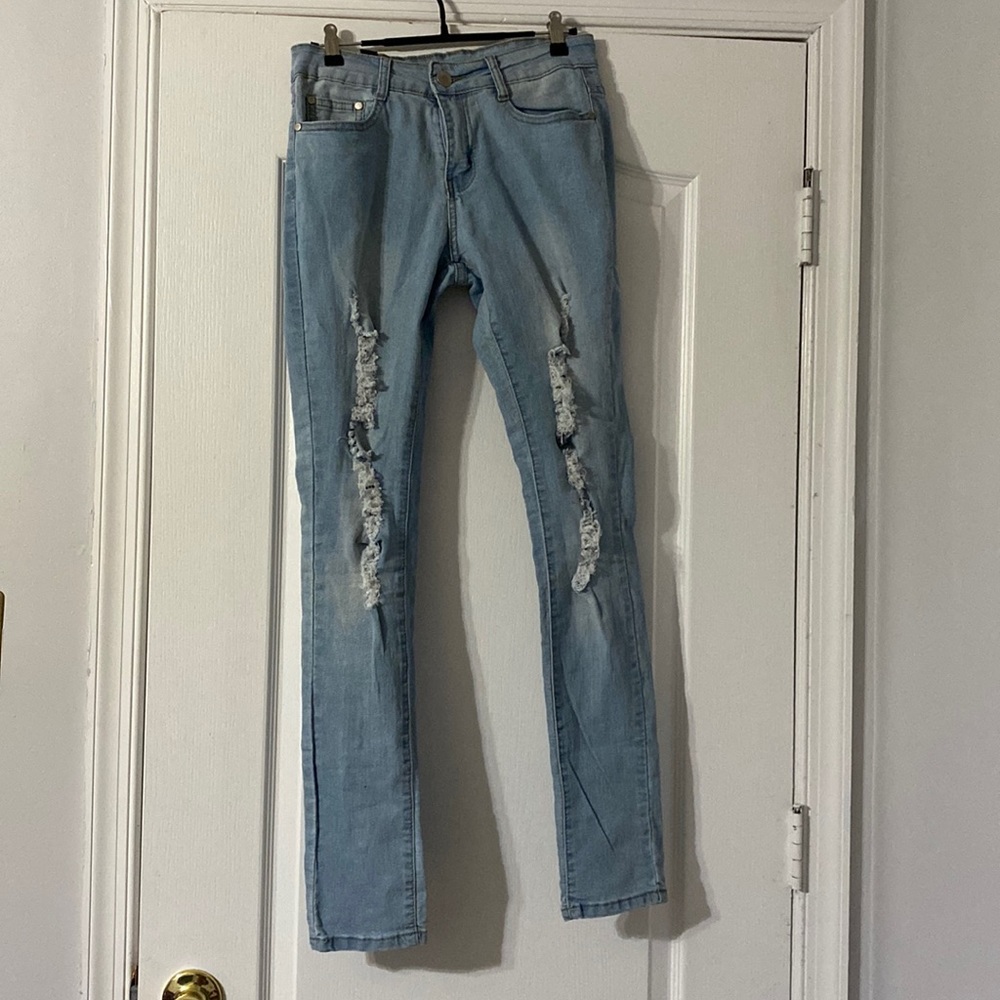 NWT! Distressed Stretch Skinny Jeans, Sz. 7/8 Women’s